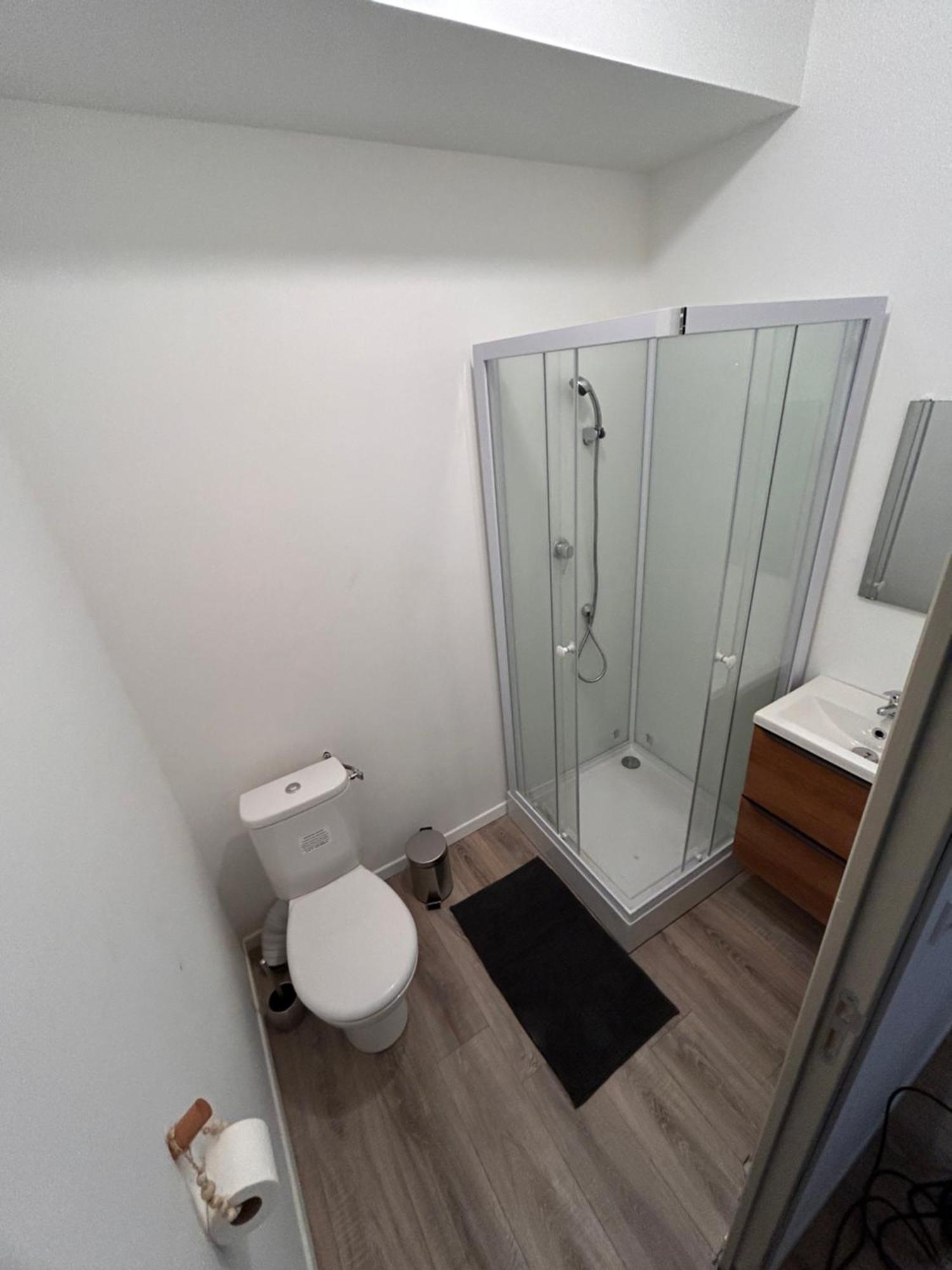 Serenity Stay Saint-Quentin  Bagian luar foto