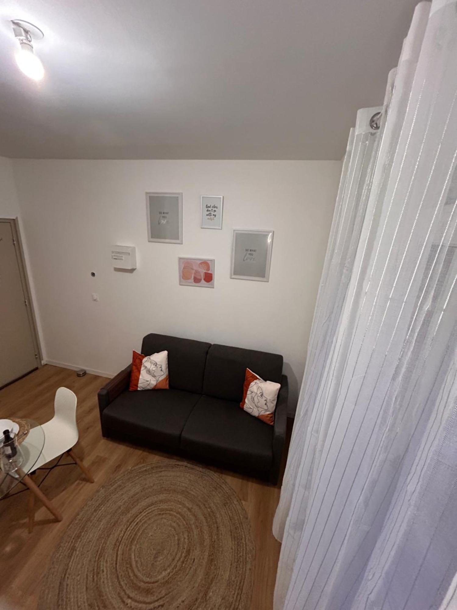 Serenity Stay Saint-Quentin  Bagian luar foto